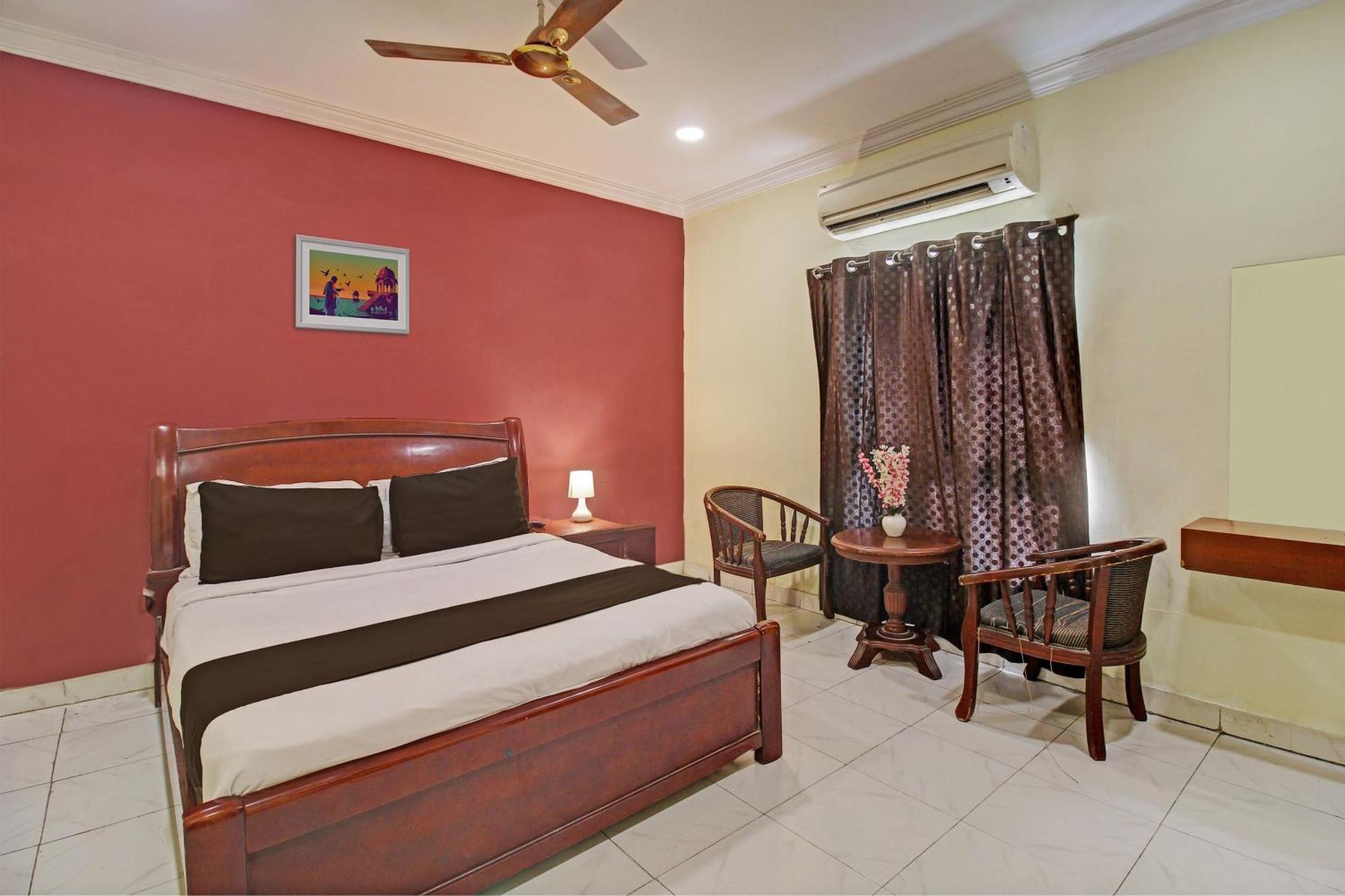 Hotel O Ruma Near Nampally Railway Station Hyderabad Exterior photo