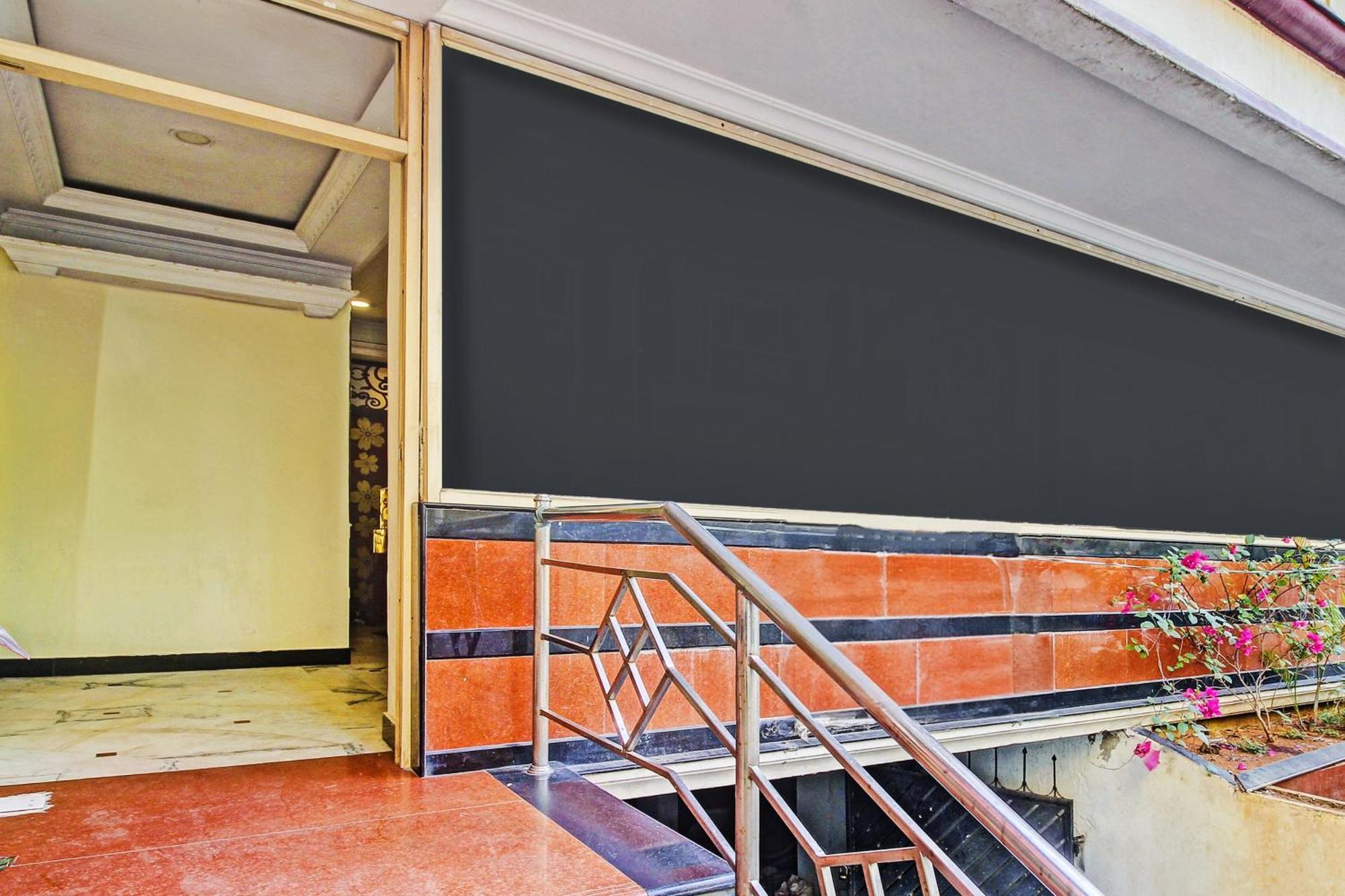 Hotel O Ruma Near Nampally Railway Station Hyderabad Exterior photo